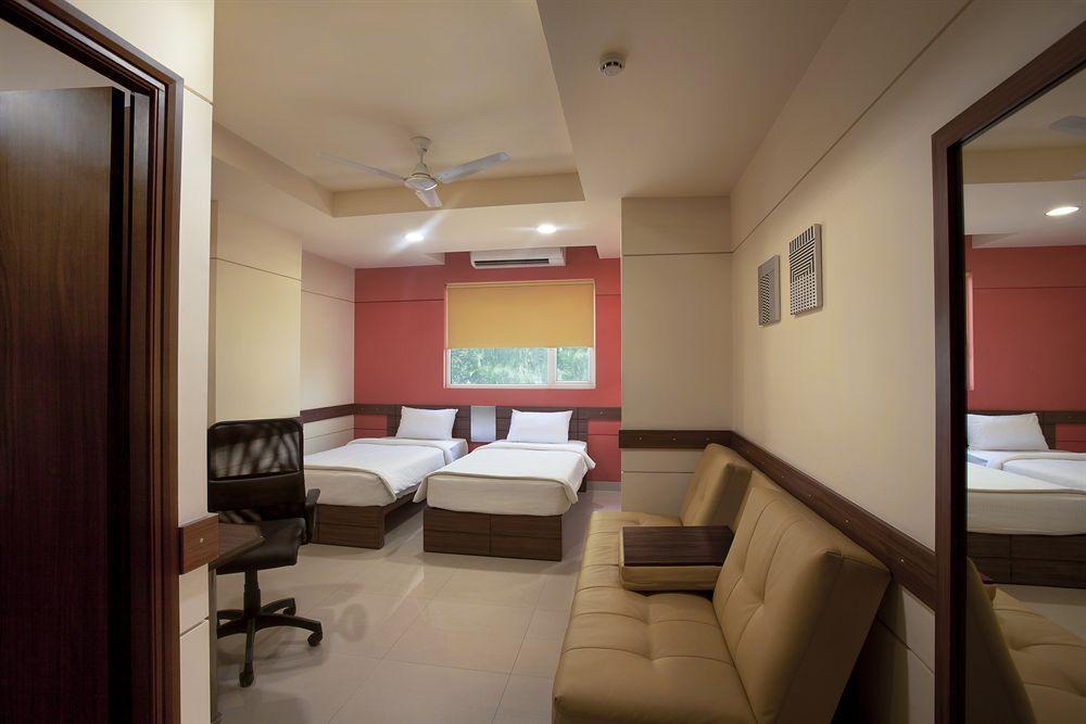 Indore Esterno foto