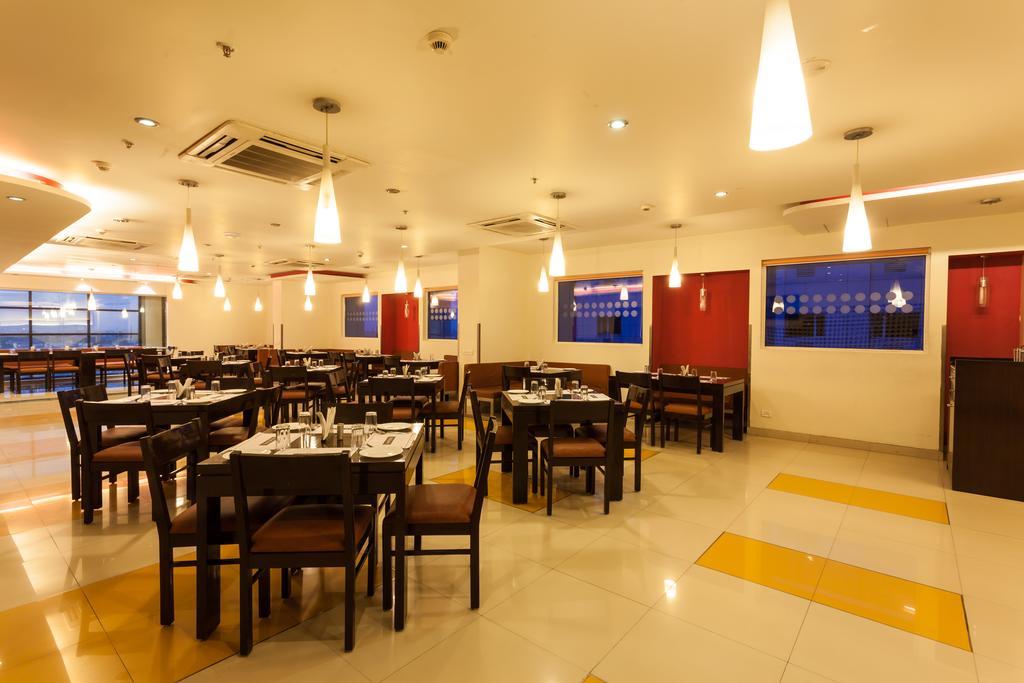 Indore Esterno foto